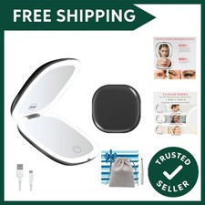 Compact Mirror with Light